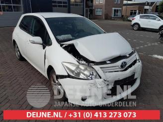 Uttjänta bilar auto Toyota Auris Auris (E15), Hatchback, 2006 / 2012 1.33 Dual VVT-I 16V 2010/12