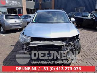 Mitsubishi Outlander Outlander (GF/GG), SUV, 2012 / 2022 2.0 16V PHEV 4x4 picture 2