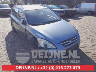 Vrakbiler auto Kia Cee d Cee'd Sporty Wagon (EDF), Combi, 2007 / 2012 1.6 CVVT 16V 2008/12