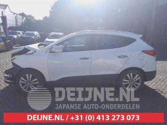 Hyundai Ix35 iX35 (LM), SUV, 2009 / 2015 2.0 CRDi 16V 4x4 picture 4