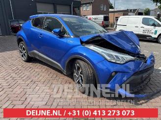Coche siniestrado Toyota C-HR C-HR (X1,X5), SUV, 2016 1.8 16V Hybrid 2020