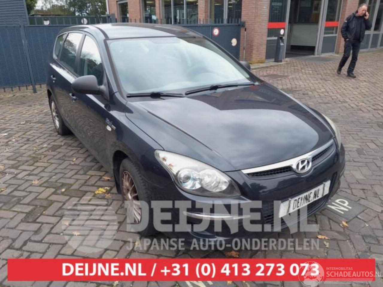 Hyundai I-30 i30 Crosswagon (WWH), Combi, 2007 / 2012 1.4 CVVT 16V