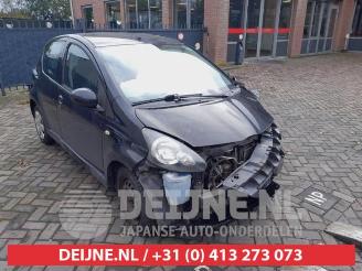 Coche siniestrado Toyota Aygo Aygo (B10), Hatchback, 2005 / 2014 1.0 12V VVT-i 2010/5