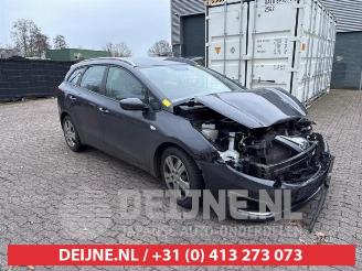 Vrakbiler auto Kia Cee d Cee'd Sportswagon (JDC5), Combi, 2012 / 2018 1.6 CRDi 16V VGT 2016/6