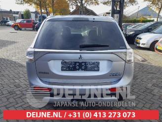 Mitsubishi Outlander Outlander (GF/GG), SUV, 2012 / 2022 2.0 16V PHEV 4x4 picture 6