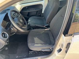 Volkswagen Up! 5-drs, NAP, airco, electrisch pakket picture 7