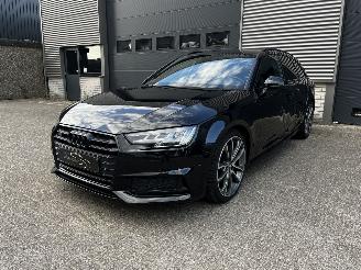 Vaurioauto  passenger cars Audi S4 AVANT 3.0 TFSI Quattro 350pk 2018/8