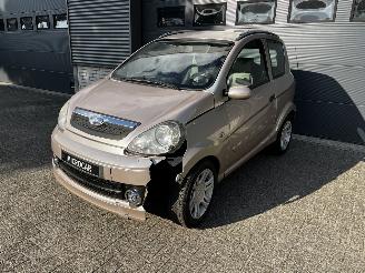 skadebil brommobiel Microcar  M.GO S-5000 2010/1