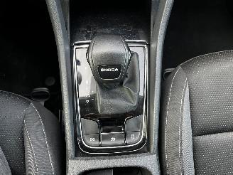 Skoda Karoq 1.5 TSI AUTOMAAT / NAVI / DIG COCKPIT / AFK TREKHAAK picture 17