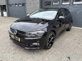 damaged passenger cars Volkswagen Polo 1.0TSI CRUISE / NAVI / 44000KM / NAP 2019/11