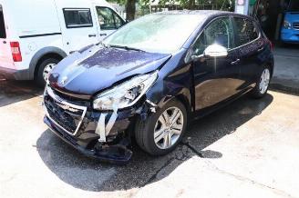 Vrakbiler auto Peugeot 208 208 I (CA/CC/CK/CL), Hatchback, 2012 / 2019 1.2 Vti 12V PureTech 2019/11