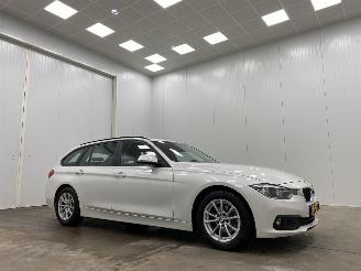 skadebil auto BMW 3-serie Touring 320d Autom. Executive Navi Clima 2018/3