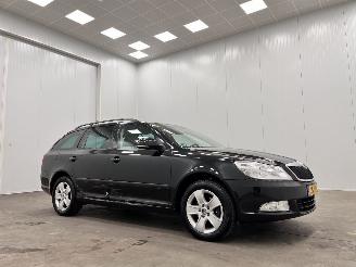 skadebil auto Skoda Octavia Combi 1.2 TSI Ambition Navi Clima 2011/11