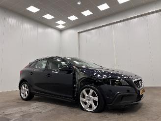 Vaurioauto  passenger cars Volvo V-40 Cross Country 2.0 T3 Momentum Navi Clima 2016/4