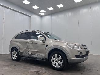 skadebil auto Chevrolet Captiva 2.4i Executive 4WD 7-Pers. Clima 2007/2