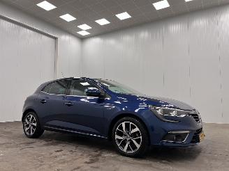 uszkodzony samochody osobowe Renault Mégane 1.2 TCe Bose Navi Clima 2016/5