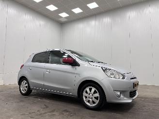 uszkodzony samochody osobowe Mitsubishi Space-star 1.0 Bright Airco 2015/11