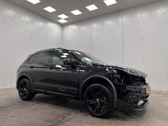Voiture accidenté Volkswagen Tiguan 1.5 TSI DSG R-Line Business Navi Clima 2023/12