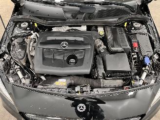 Mercedes A-klasse 180d Autom. AMG Navi Clima picture 13