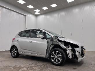 Auto incidentate Hyundai Ix20 1.6i Autom.Panoramadak  Navi Clima 2017/11