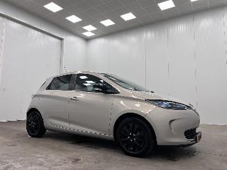 krockskadad bil auto Renault Zoé Intens Quickcharge 41 kWh Navi Clima 2018/2