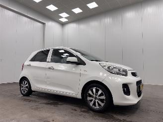 damaged passenger cars Kia Picanto 1.0 CVVT First Edition Clima 2016/2