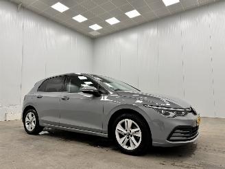 Coche accidentado Volkswagen Golf 2.0 TDI Life 5-drs Navi Clima 2020/11