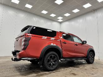 Isuzu D-Max 1.9d Autom. DC 4WD V-Cross Clima picture 2