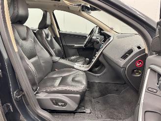 Volvo Xc-60 2.4 D5 Autom. AWD Summum Navi Clima picture 10