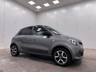 damaged passenger cars Renault Twingo 1.0 SCe Limited Airco 2018/4