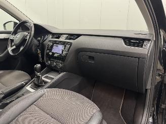 Skoda Octavia Combi 1.6 TDI Ambition Panoramadak Navi Clima picture 13
