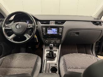 Skoda Octavia Combi 1.6 TDI Ambition Panoramadak Navi Clima picture 12