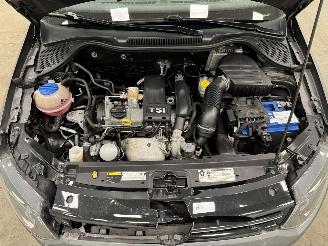 Volkswagen Polo 1.2 TSI Highline 5-drs Clima picture 15