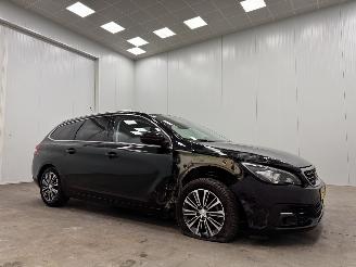 uszkodzony samochody osobowe Peugeot 308 sw 1.2 PureTech Allure Navi Clima 2021/7