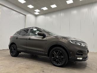 damaged passenger cars Nissan Qashqai 1.6i Tekna + Panoramadak Navi Clima 2018/3