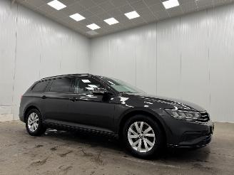 Unfallwagen Volkswagen Passat Variant 1.5 TSI DSG Clima 2020/3
