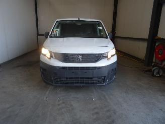 Salvage car Peugeot Partner 1.6 HDI 2022/11