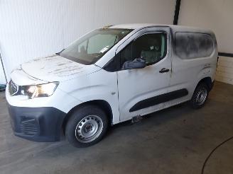 Salvage car Peugeot Partner 1.6HDI 2022/12