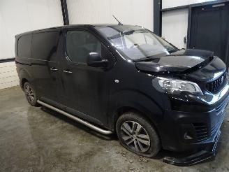 Vrakbiler auto Peugeot Expert 2.0HDI 2023/10