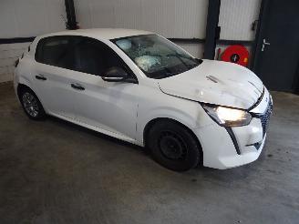 Coche siniestrado Peugeot 208 1.2VTI 2021/2