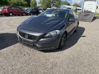 Coche siniestrado Volvo V-40 1.6 T2 Summum 2014/1