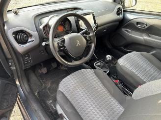 Peugeot 108 108, Hatchback, 2014 1.0 12V VVT-i picture 4