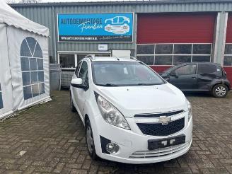 Salvage car Chevrolet Spark Spark (M300), Hatchback, 2010 1.0 16V Bifuel 2010/12