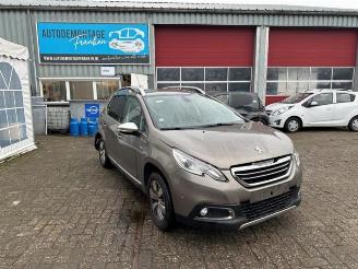 Vrakbiler auto Peugeot 2008 2008 (CU), MPV, 2013 / 2019 1.6 e-HDi FAP 2014/1