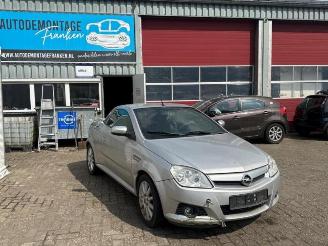 Vrakbiler auto Opel Tigra Tigra Twin Top, Cabrio, 2004 / 2010 1.8 16V 2004/10