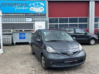 Coche siniestrado Toyota Aygo Aygo (B10), Hatchback, 2005 / 2014 1.0 12V VVT-i 2005/11