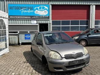 Vrakbiler auto Toyota Yaris Yaris (P1), Hatchback, 1999 / 2005 1.3 16V VVT-i 2005/1