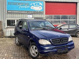 demontáž osobní automobily Mercedes ML ML I (163), SUV, 1998 / 2005 320 3.2 V6 18V Autom. 1999/1