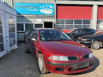 Coche siniestrado Mitsubishi Carisma Carisma, Hatchback, 1995 / 2006 1.8 GDI 16V 2000/11