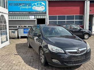Démontage voiture Opel Astra Astra J Sports Tourer (PD8/PE8/PF8), Combi, 2010 / 2015 1.3 CDTI 16V ecoFlex 2011/11